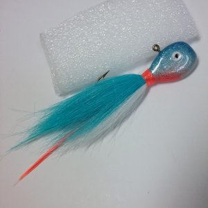 2017_walleye_hairjig_01.jpg