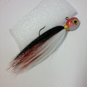 2017_walleye_hairjig_07.jpg